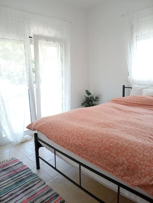 Apartmán Sunny Mountain View With Free Parking